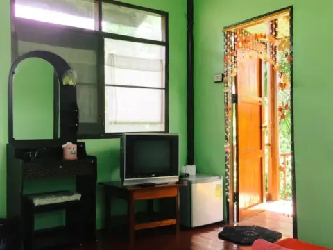 Baan LoyLom SuanAmphawa - фото 4