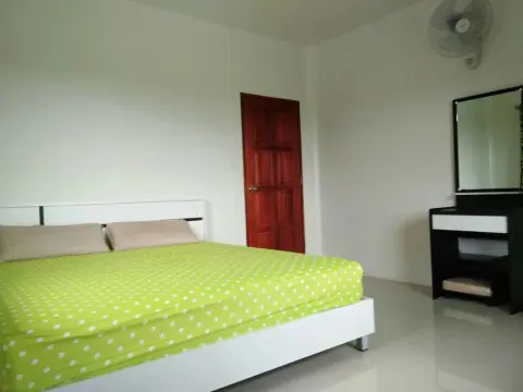 Baan Rattikan Resort - Photo 3