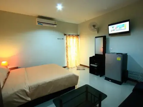 Baan Yuwanda Phuket Resort - Photo 4