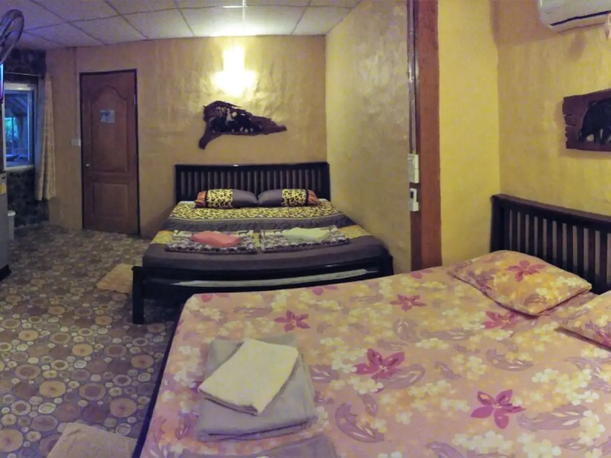 Baandin Chiewlarn Resort