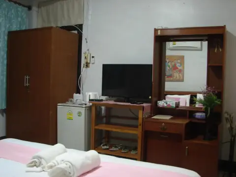 Baanrapeepong Boutique Hotel - Photo 3