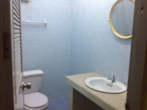 Bam Bus Motel - Photo 1