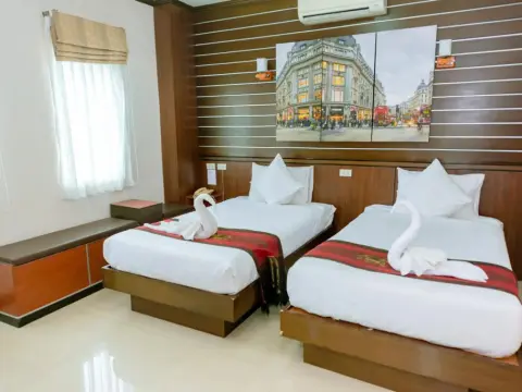 Bander Hotel - Photo 3