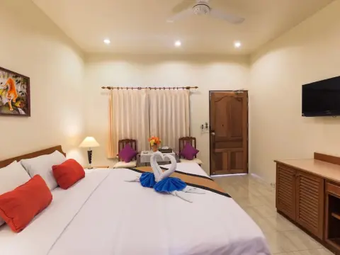 Batic House By Sharaya Hotel - Photo 4