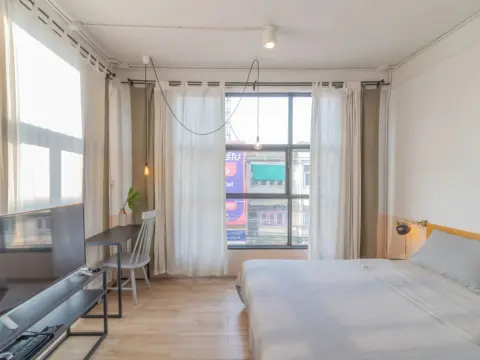 Beige Poshtels - Photo 3