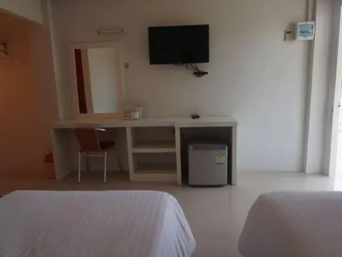 Boonaree Resort - Photo 2