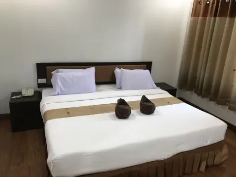 Bordin Hotel - Photo 3
