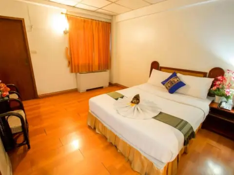 Boss Suites Pattaya - Photo 2