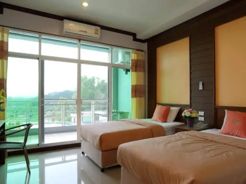 Breeze Hill Resort - Photo 4