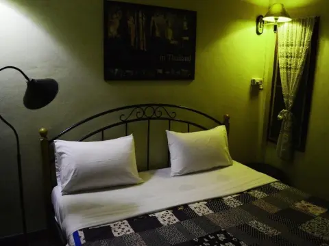 Brickhouse Hostel - Photo 2