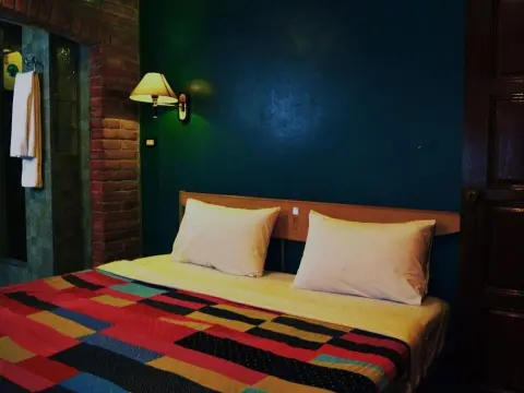 Brickhouse Hostel - Photo 3