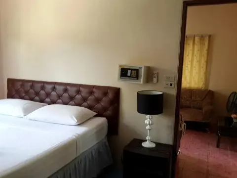Buathong Resort - Photo 1