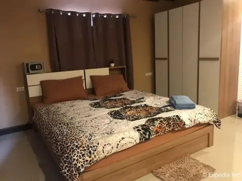 Burnout Guesthouse - Photo 3