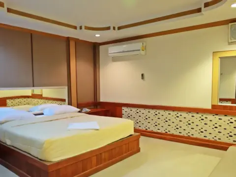 Bypass and Resort - фото 2