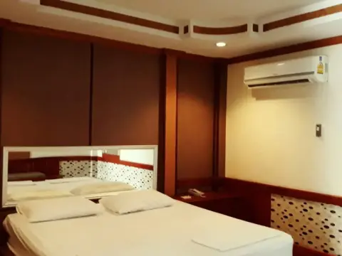 Bypass and Resort - фото 3