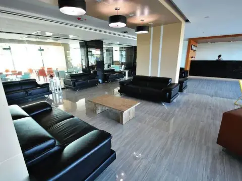 CAPITAL O 1088 Golden Dragon Beach Resort - Photo 2