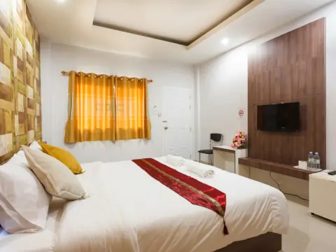 Central Park Ville Resort - Photo 1