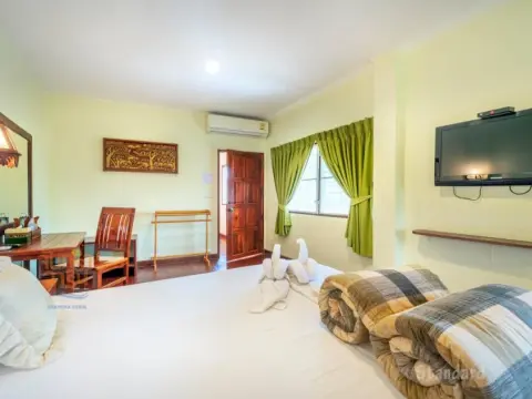 Chandra Varin Riverfront - Photo 2