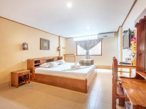 Chandra Varin Riverfront - Photo 4