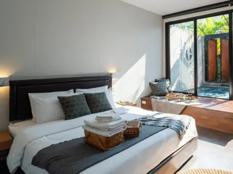 Cherlock Hotel - Photo 1