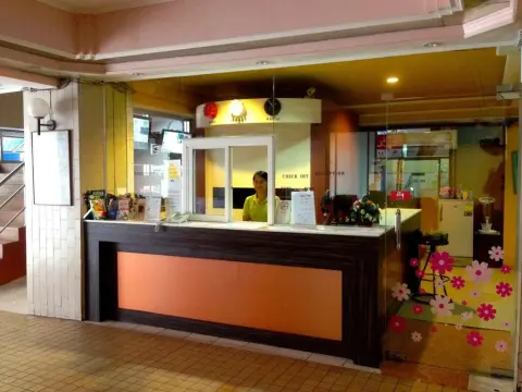 Cherry Hotel - Foto 2