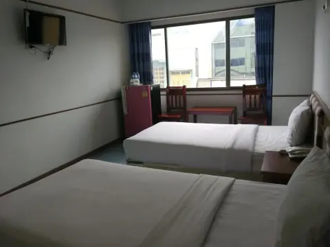 China Garden Hotel - Photo 3