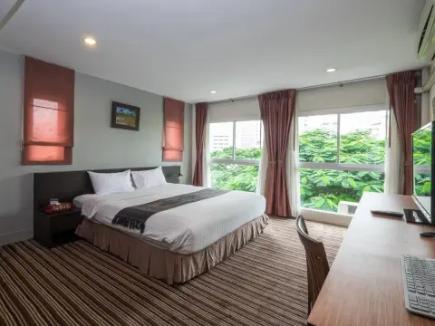 Cozy at Ten Hotel Bangkok - Photo 4