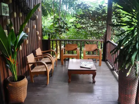 Cyda Guesthouse - Photo 3