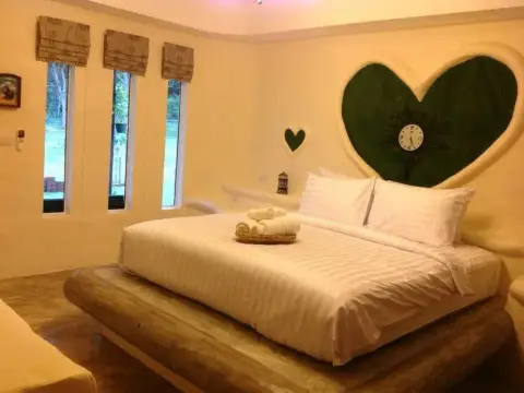 Dandelion Resort - Photo 4