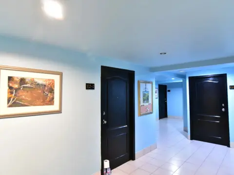 DE Apartment - Photo 3