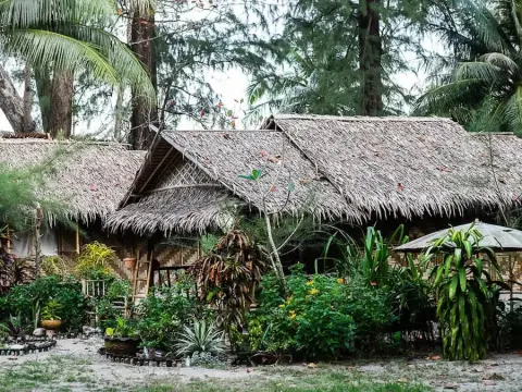 Deeland Bungalows - Photo 2