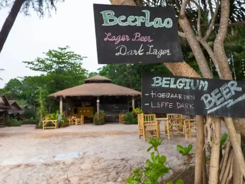 Deeland Bungalows - Photo 3