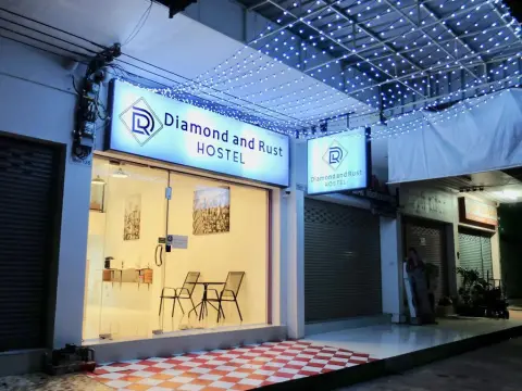 Diamond & Rust Hostel - Photo 1