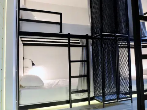 Diamond & Rust Hostel - Photo 4