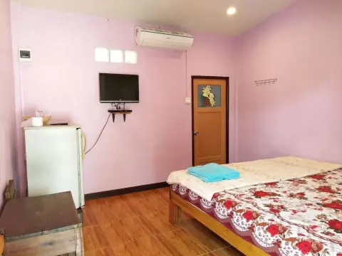 Douangjinda Resort - Photo 2