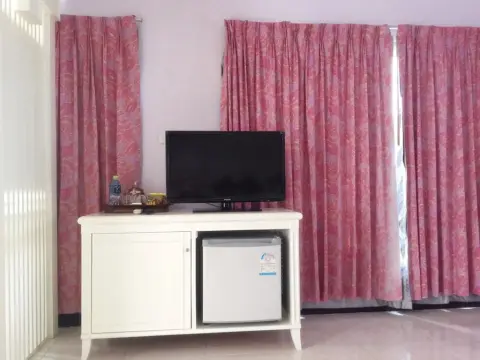 Eastiny Residence Hotel - Photo 4