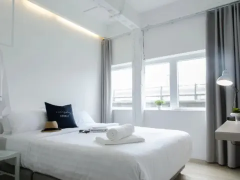 Everyday Sunday Social Hostel - Photo 2