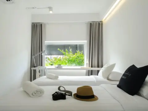 Everyday Sunday Social Hostel - Photo 4