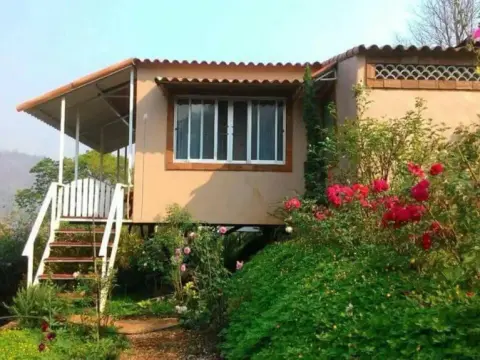 Flora Hill Resort - Photo 1