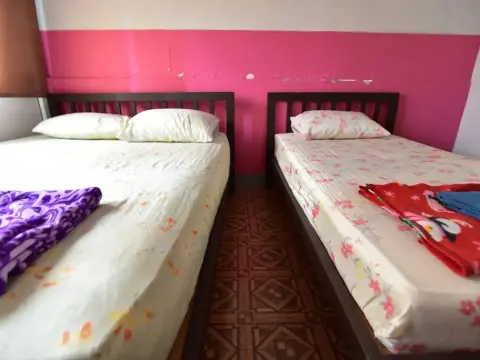 Friend House - Adults Only - Photo 4