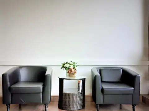 Gasser Park Apartments - Photo 2