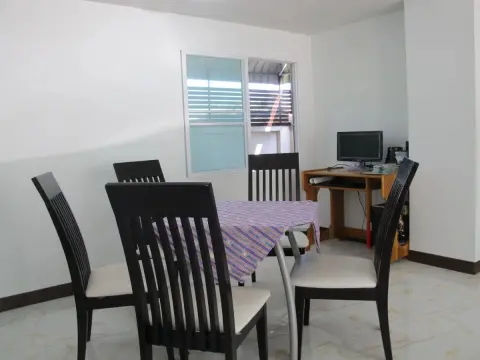 Golden Palace Inn - Photo 3