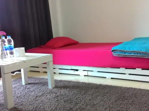 Green Leaf Guest House - Photo 3