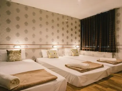 Guyasuka X Suthisan - Hostel - Photo 4