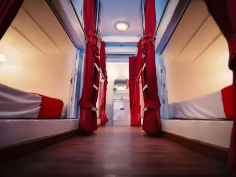 Haad Rin Beach Luxury Hostel - Photo 3
