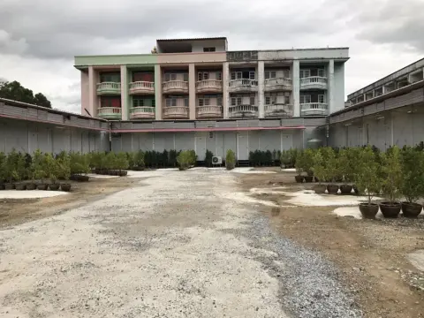 Happy Hotel - Photo 3