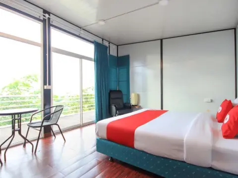 Happy Mountain Airport Resort - Photo 3