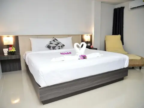 Happy Room Hotel - Photo 4