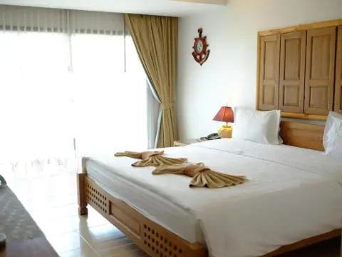 Harmony Inn - Photo 3