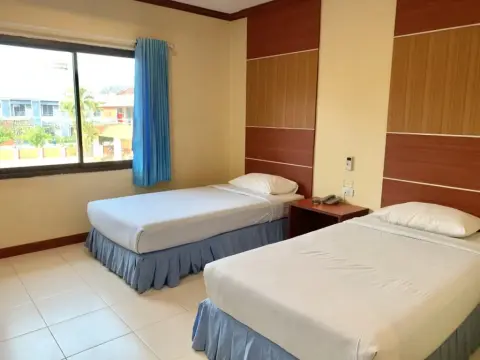 Homeland Resort - Photo 1